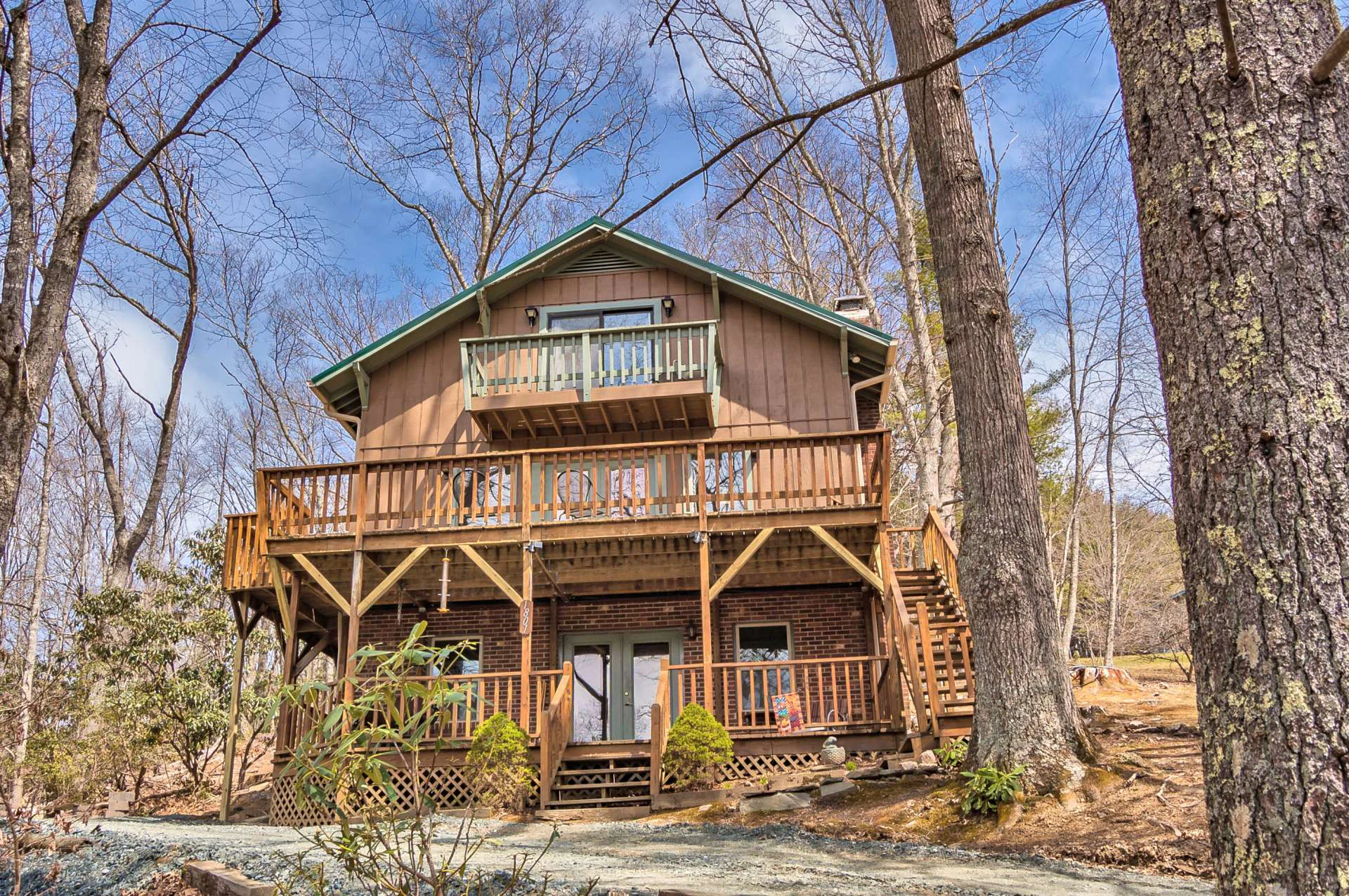 Image number 14 for the current listing