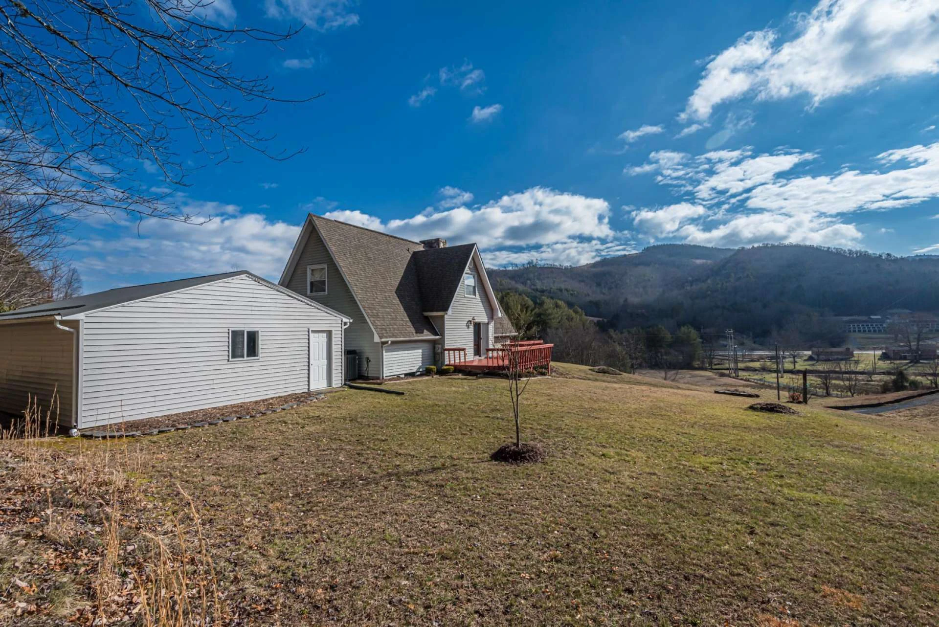 Image number 11 for the current listing