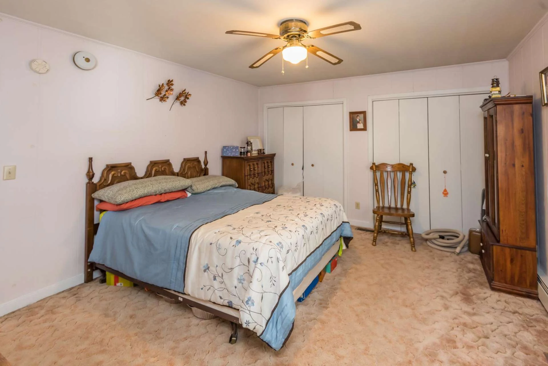 Image number 20 for the current listing