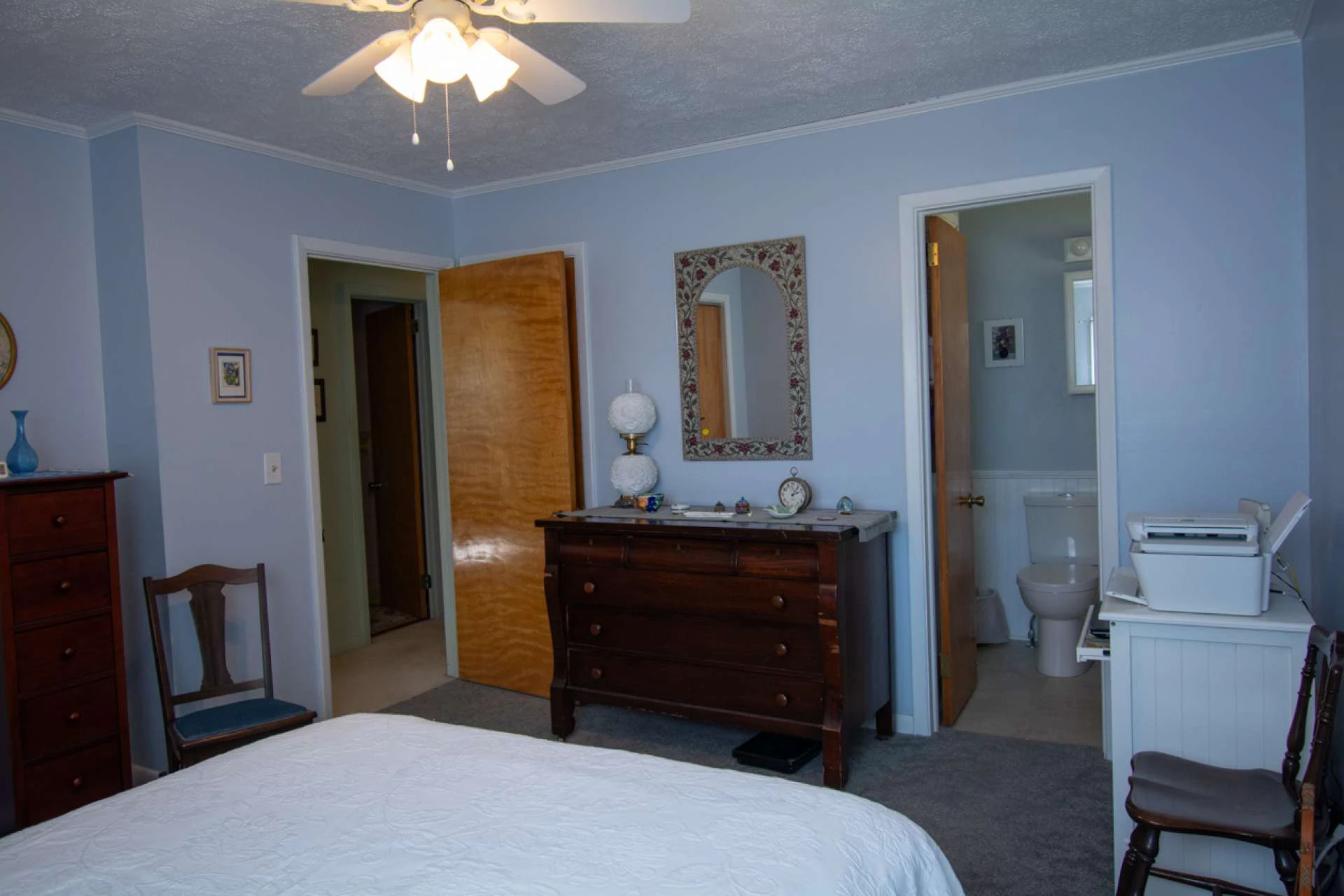 Image number 11 for the current listing