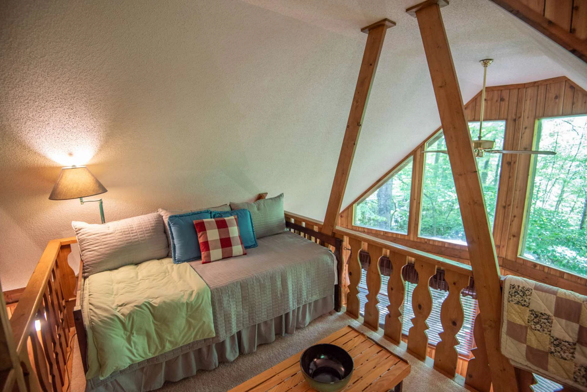 Image number 4 for the current listing