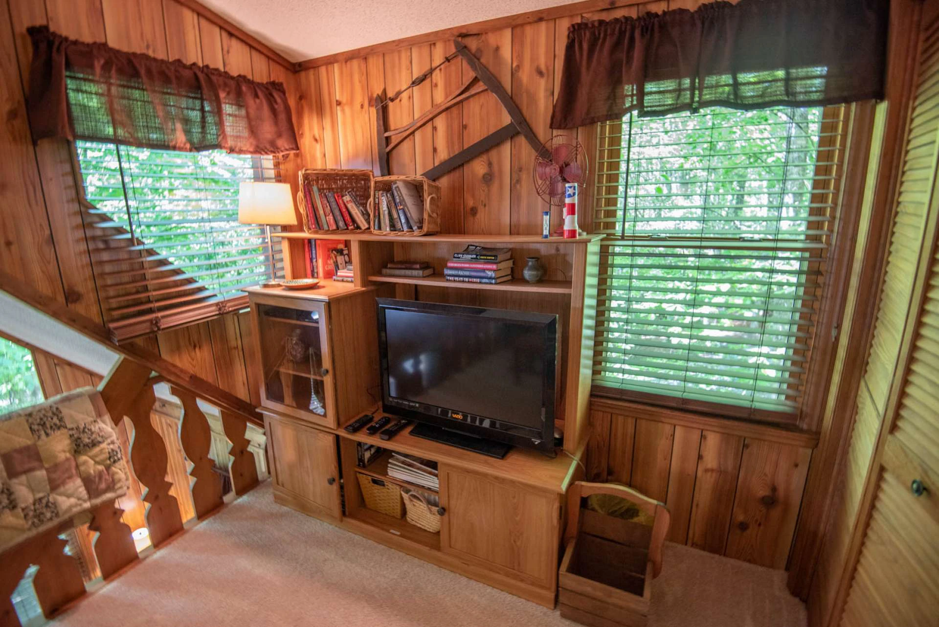 Image number 6 for the current listing