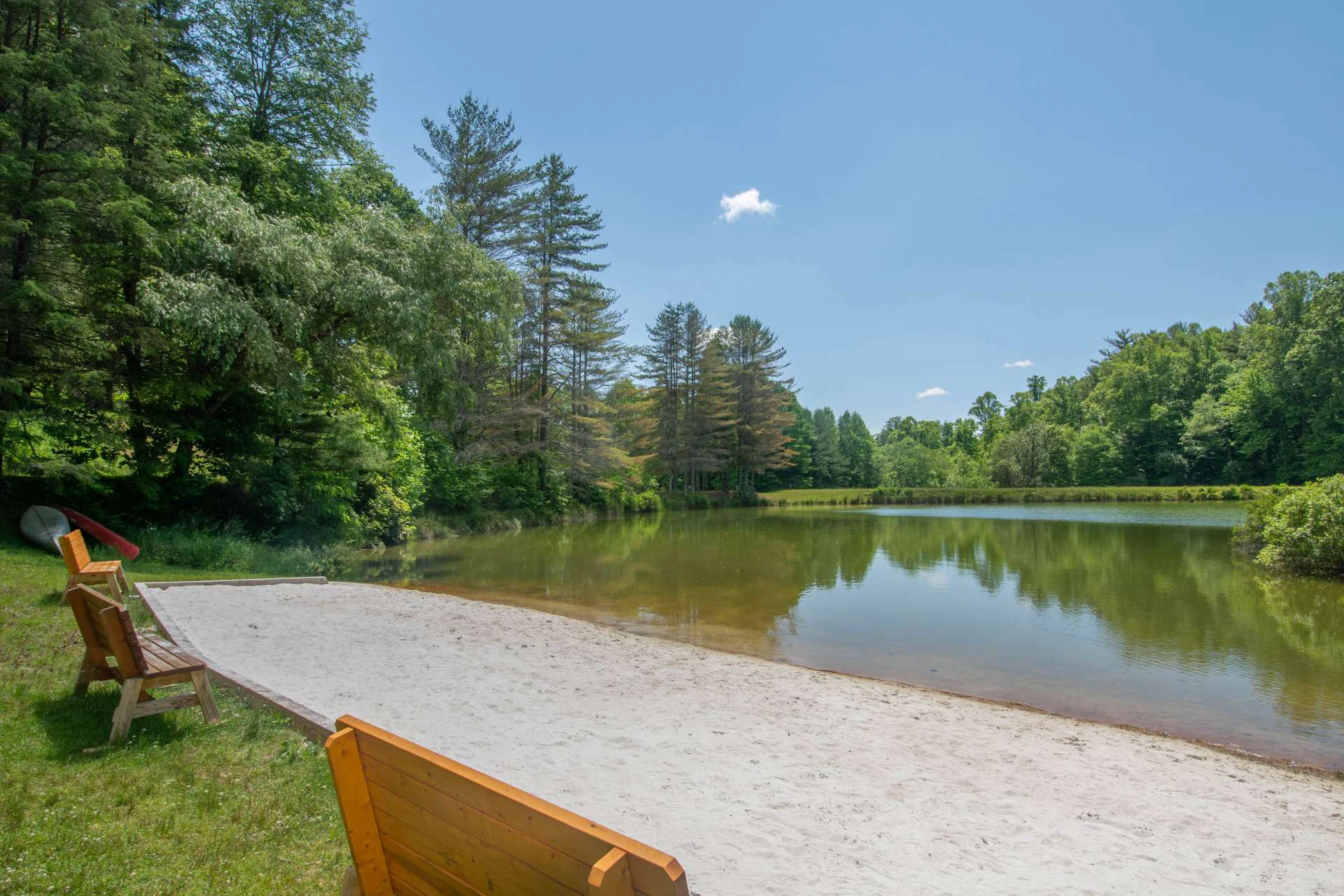 Image number 19 for the current listing