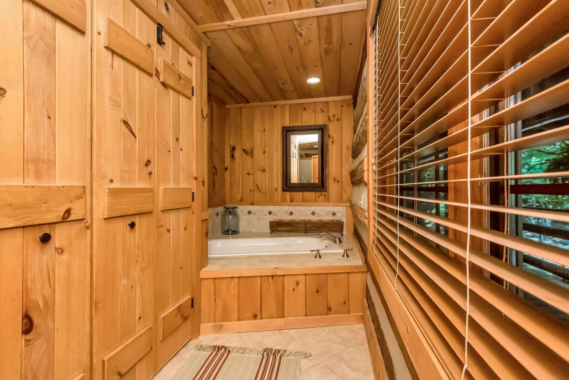 Image number 3 for the current listing