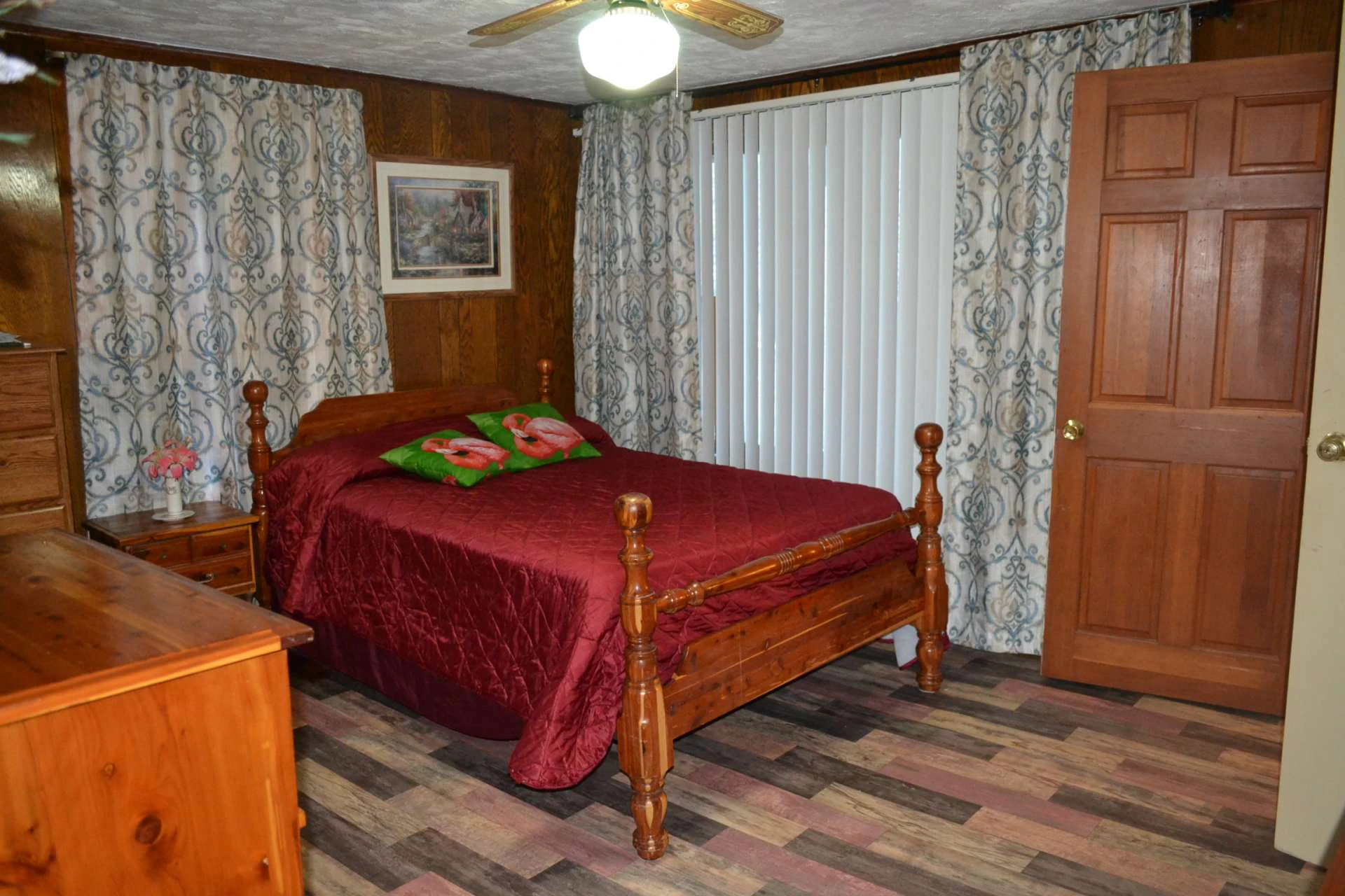 Image number 11 for the current listing