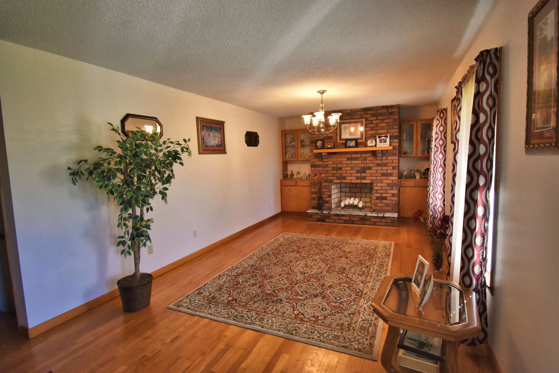 Image number 5 for the current listing