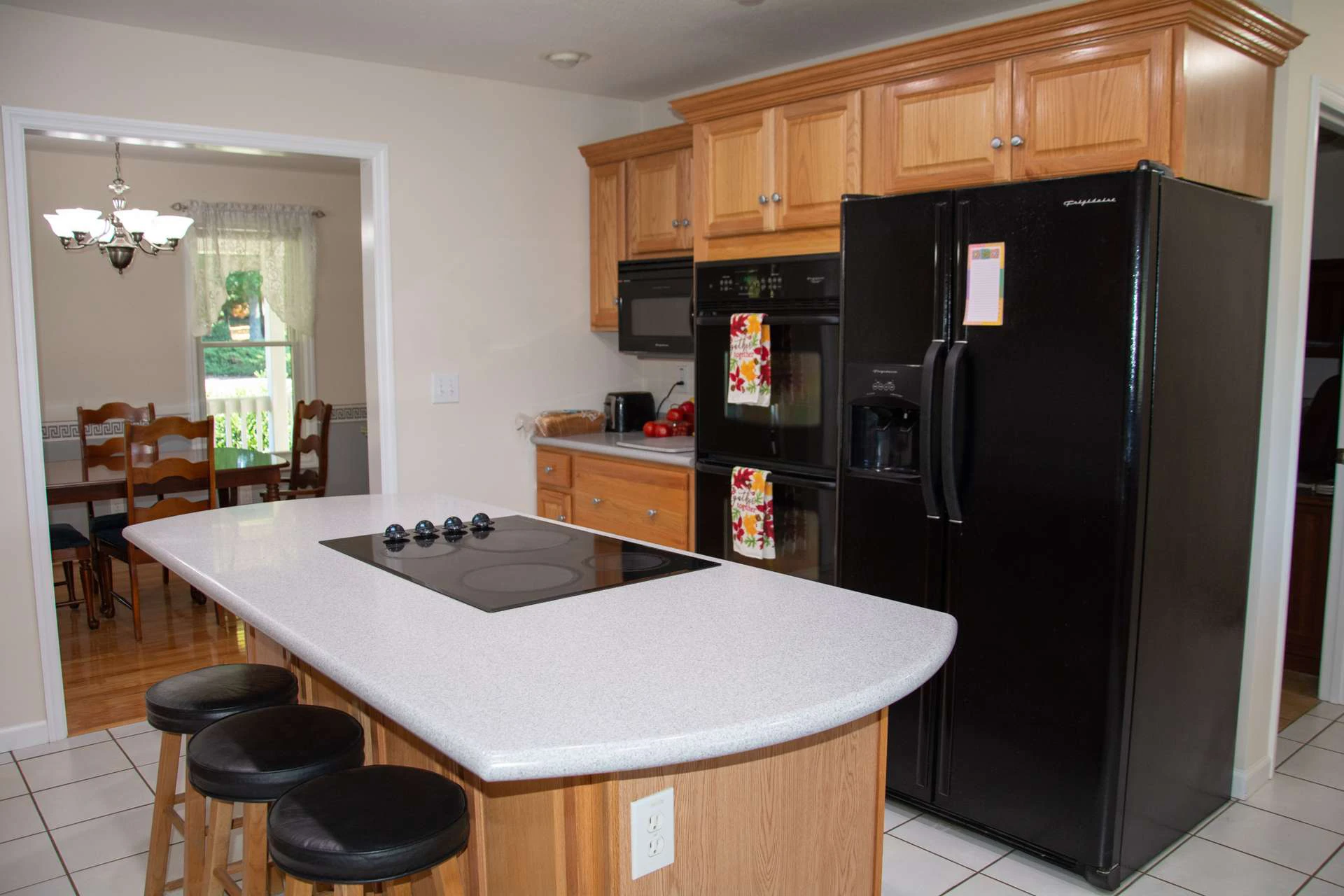 Image number 2 for the current listing