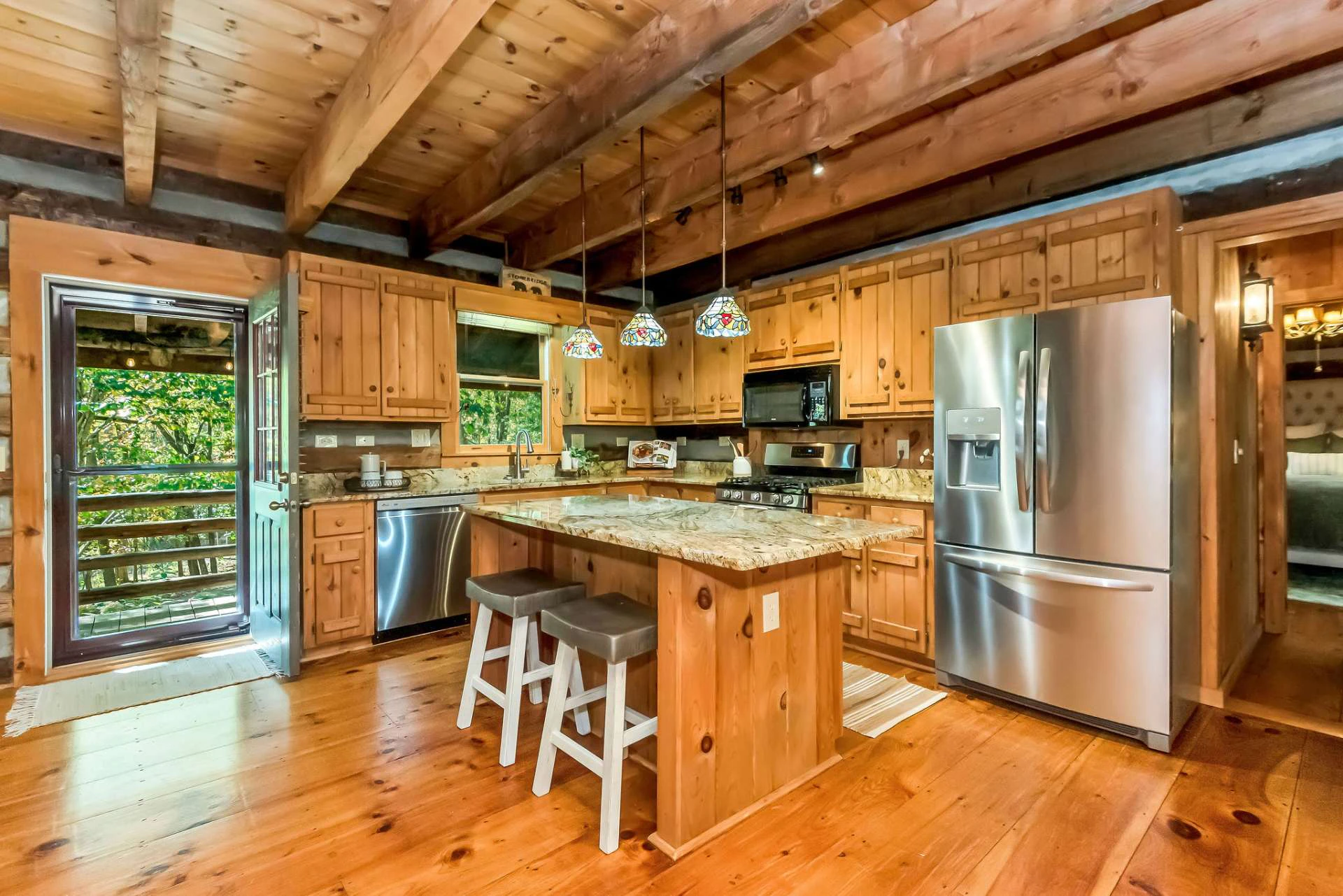 Image number 4 for the current listing