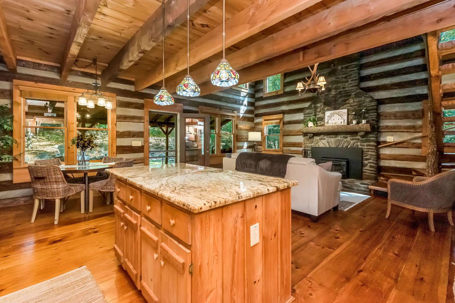 Image number 3 for the current listing