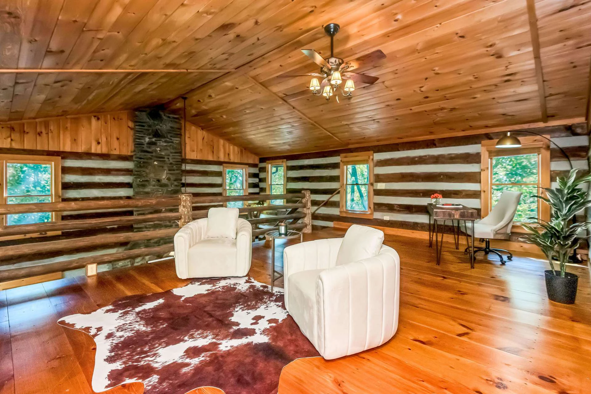 Image number 15 for the current listing