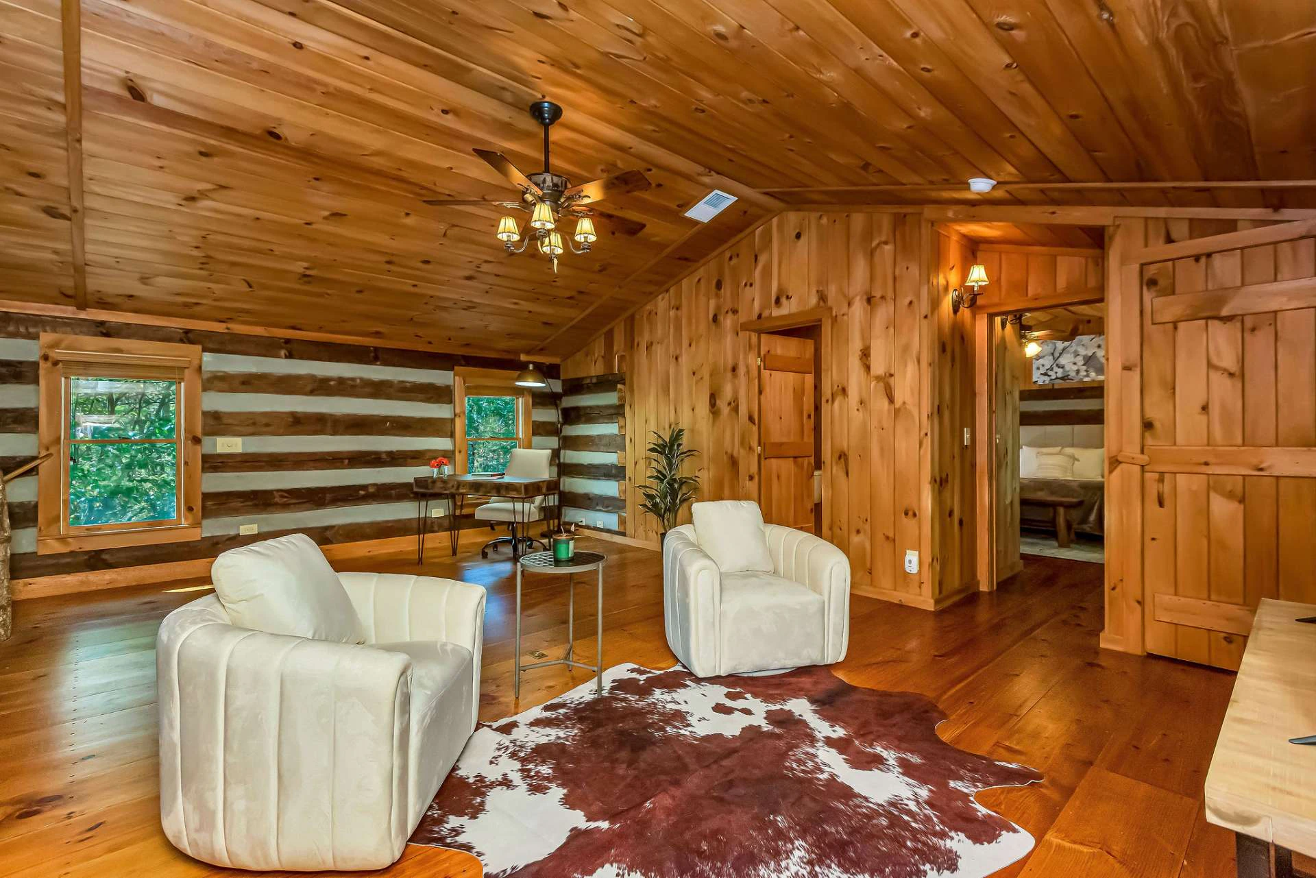 Image number 14 for the current listing