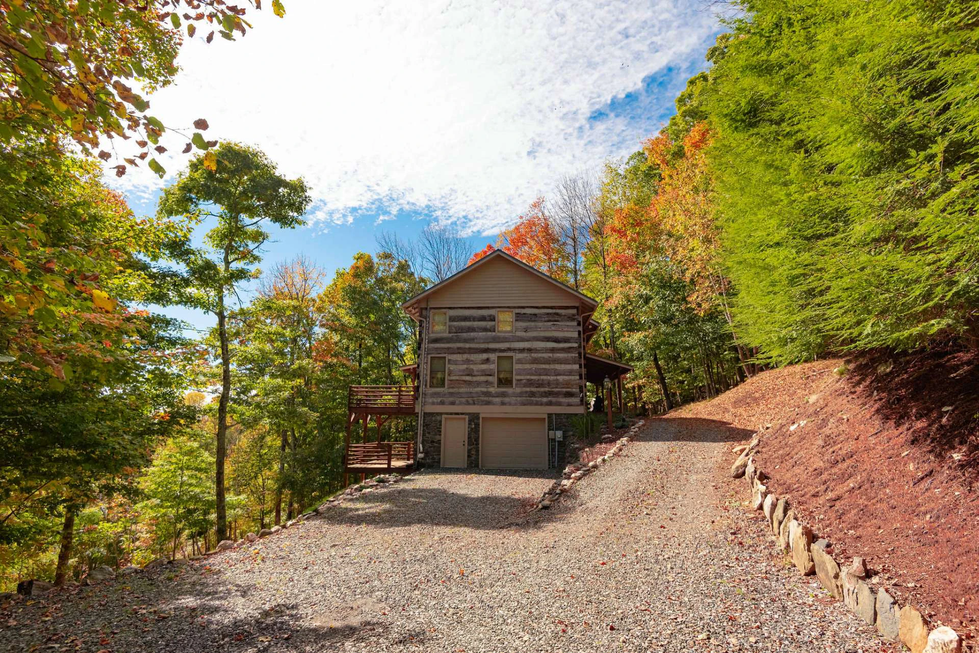 Image number 15 for the current listing