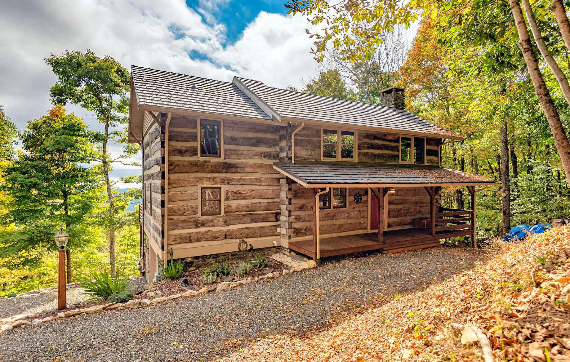Image number 17 for the current listing