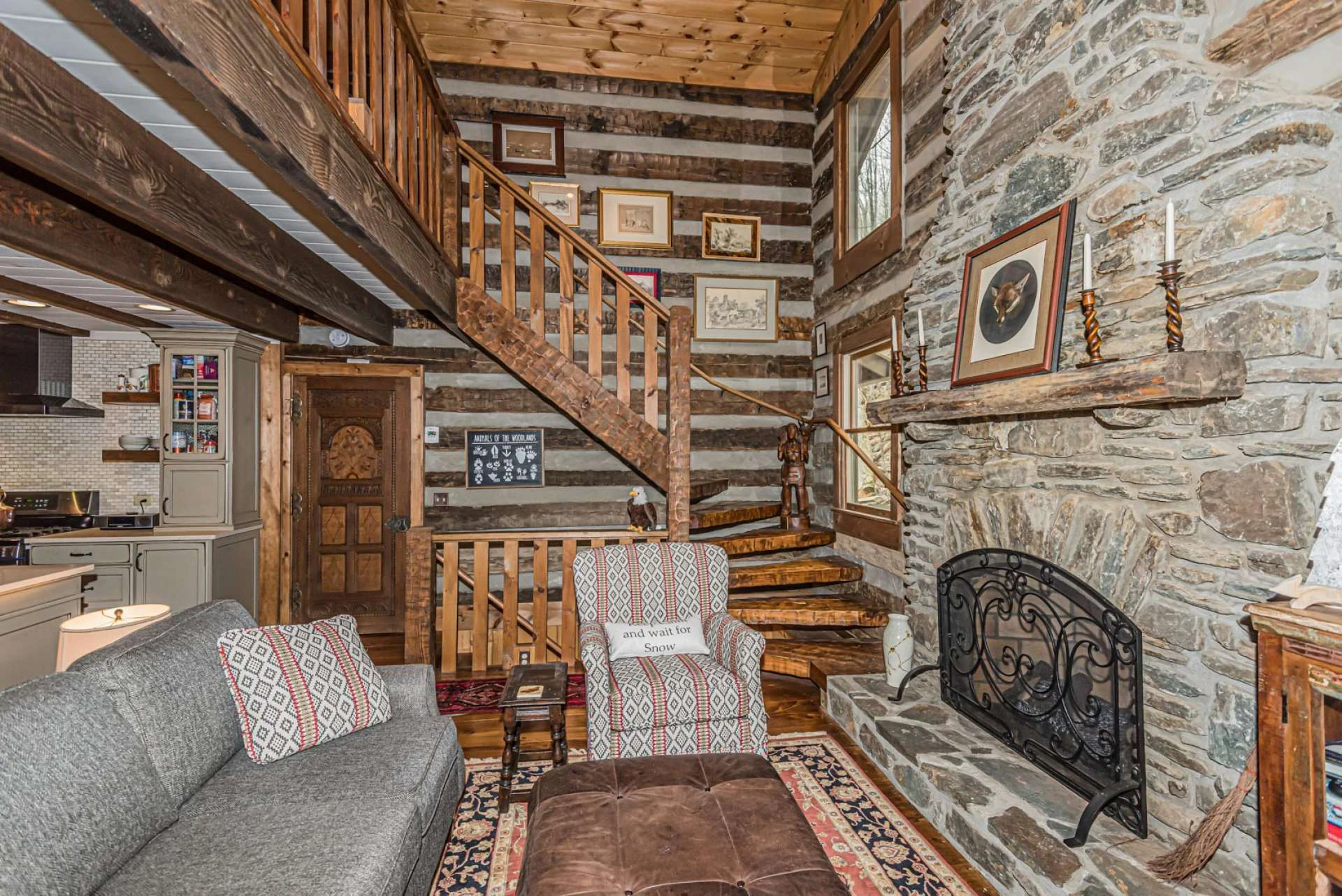 Image number 21 for the current listing