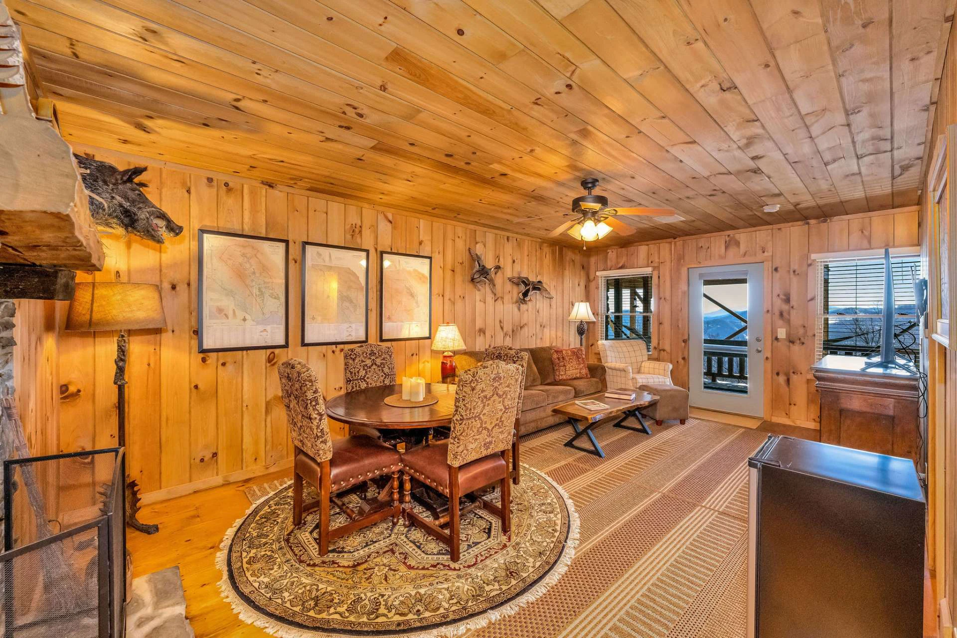 Image number 9 for the current listing