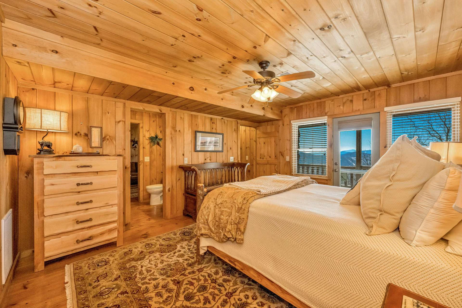 Image number 2 for the current listing