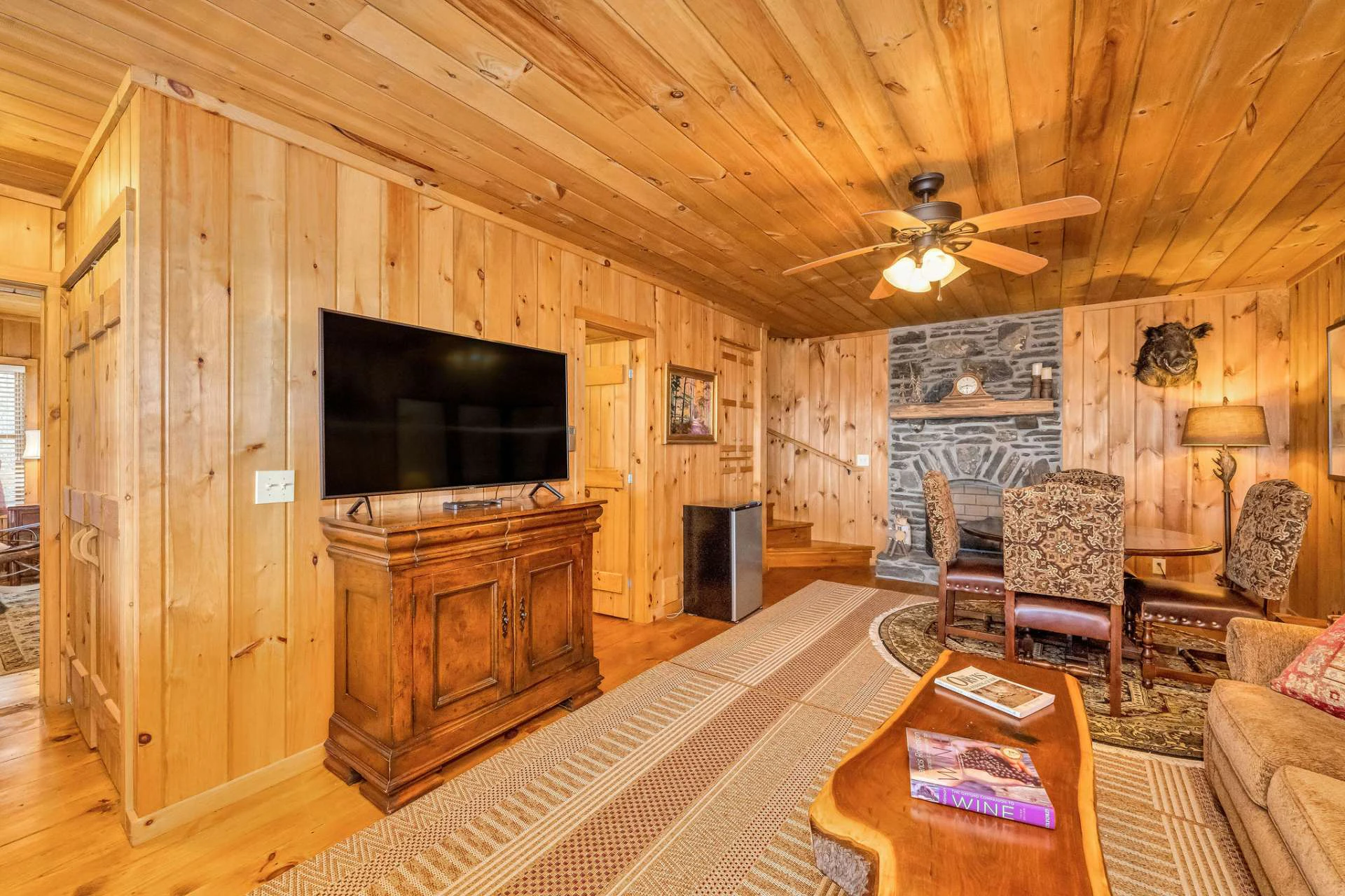 Image number 12 for the current listing