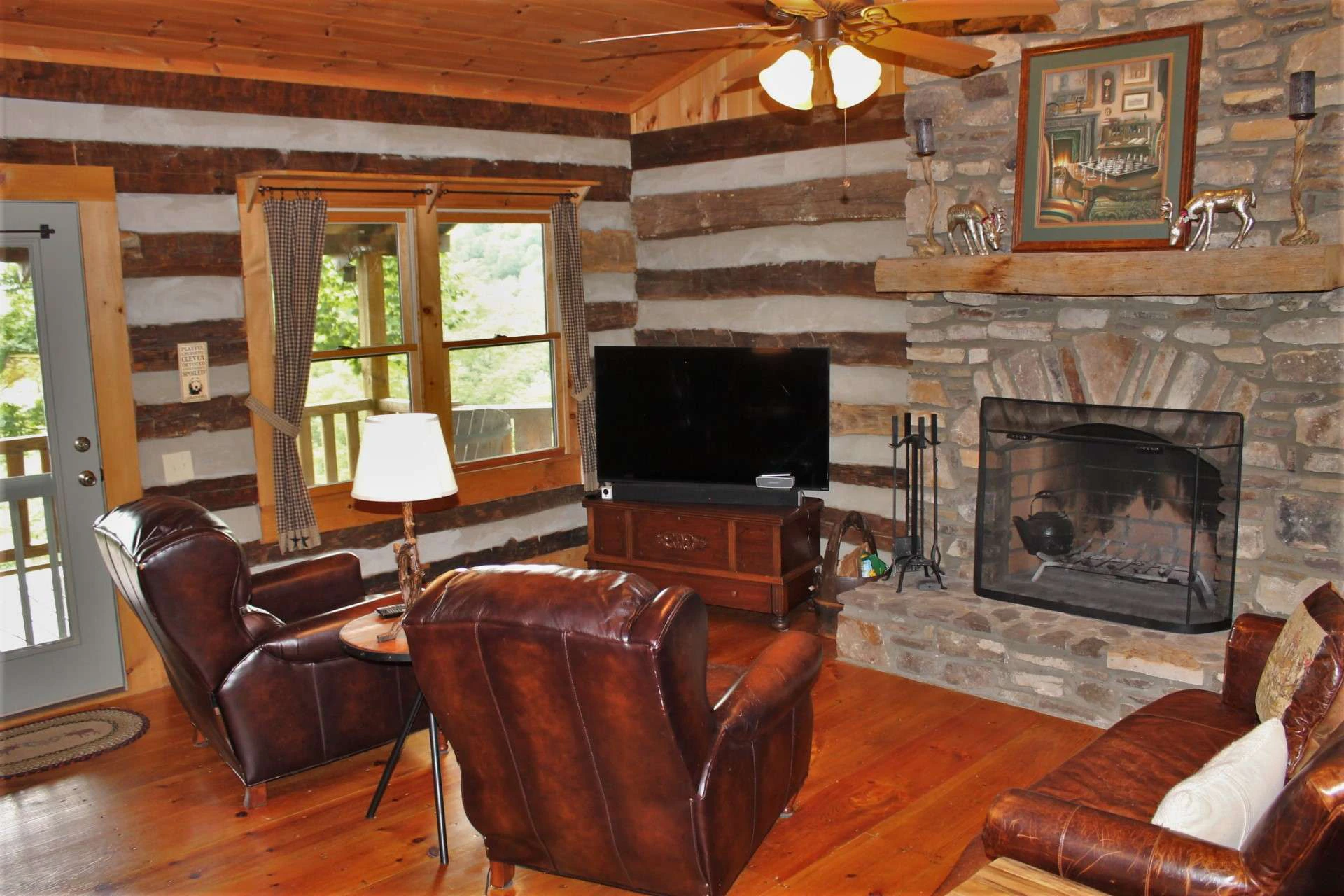 Image number 23 for the current listing