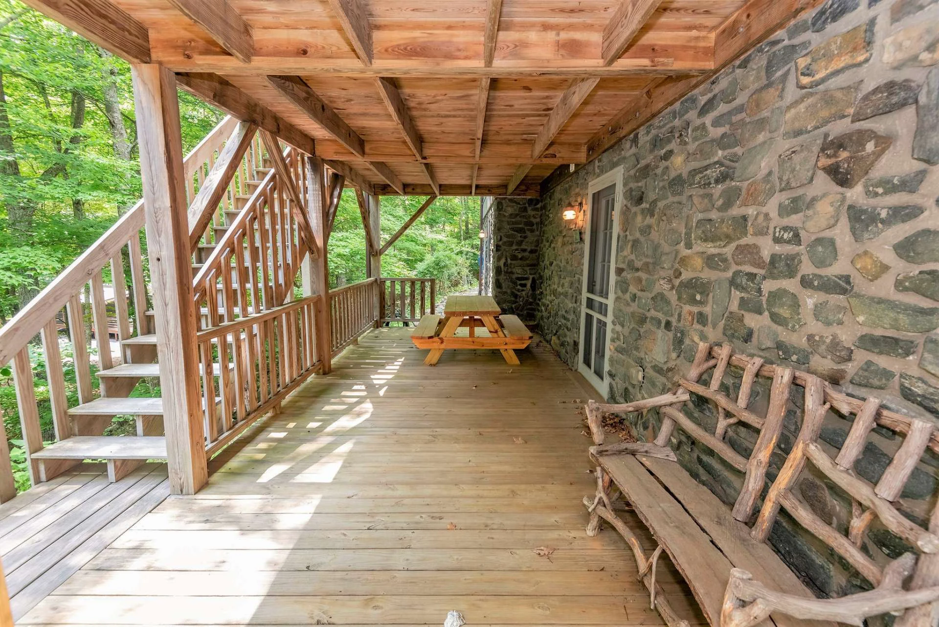 Image number 8 for the current listing