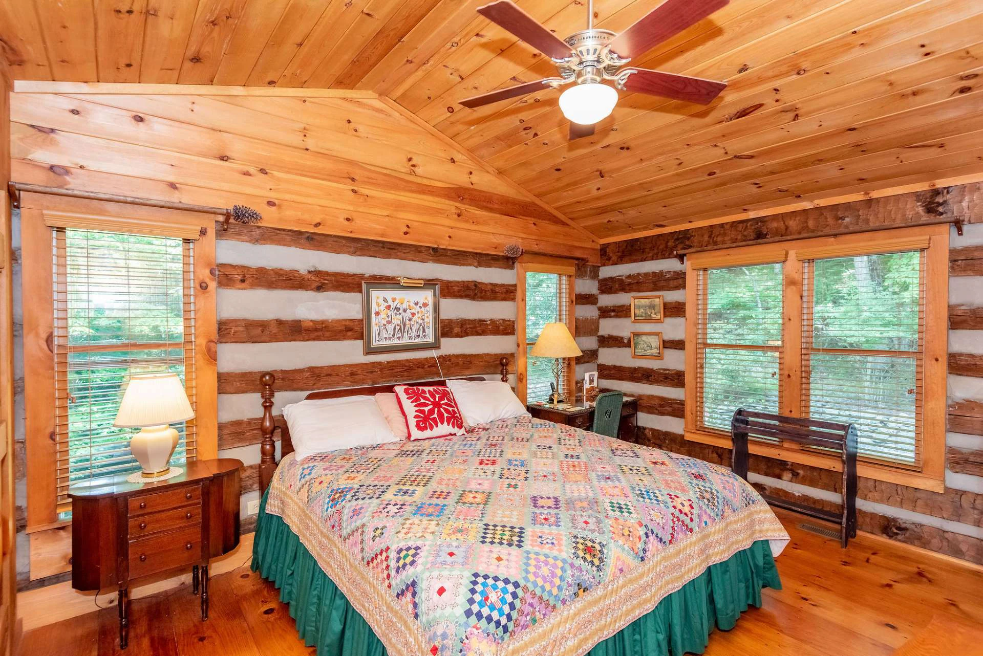 Image number 11 for the current listing