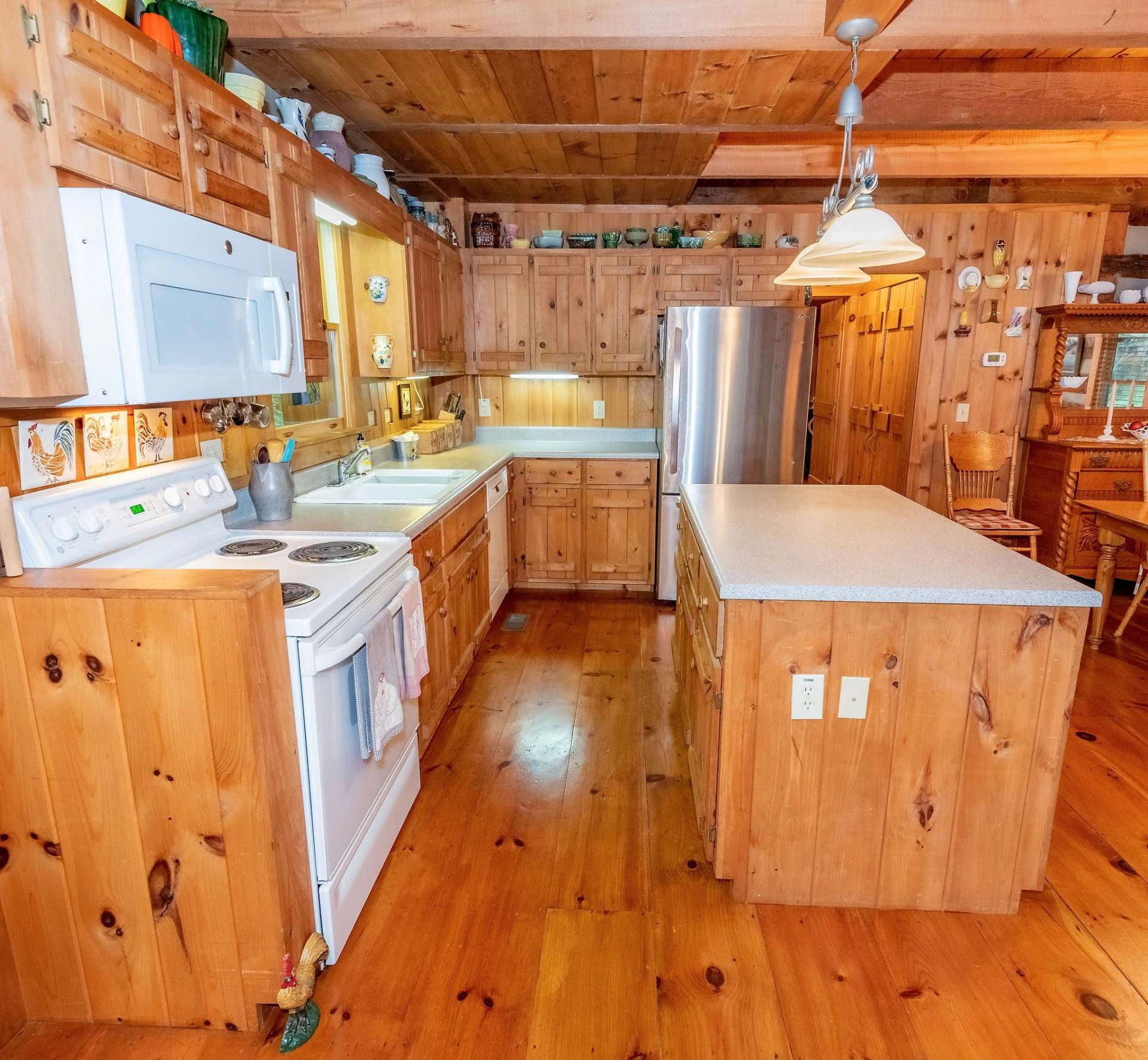 Image number 12 for the current listing