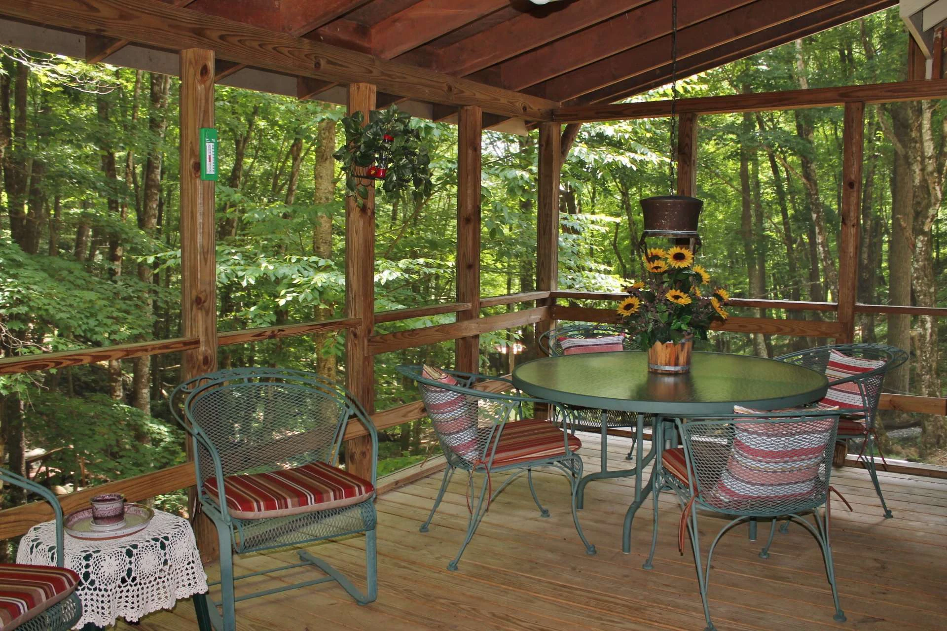 Image number 14 for the current listing