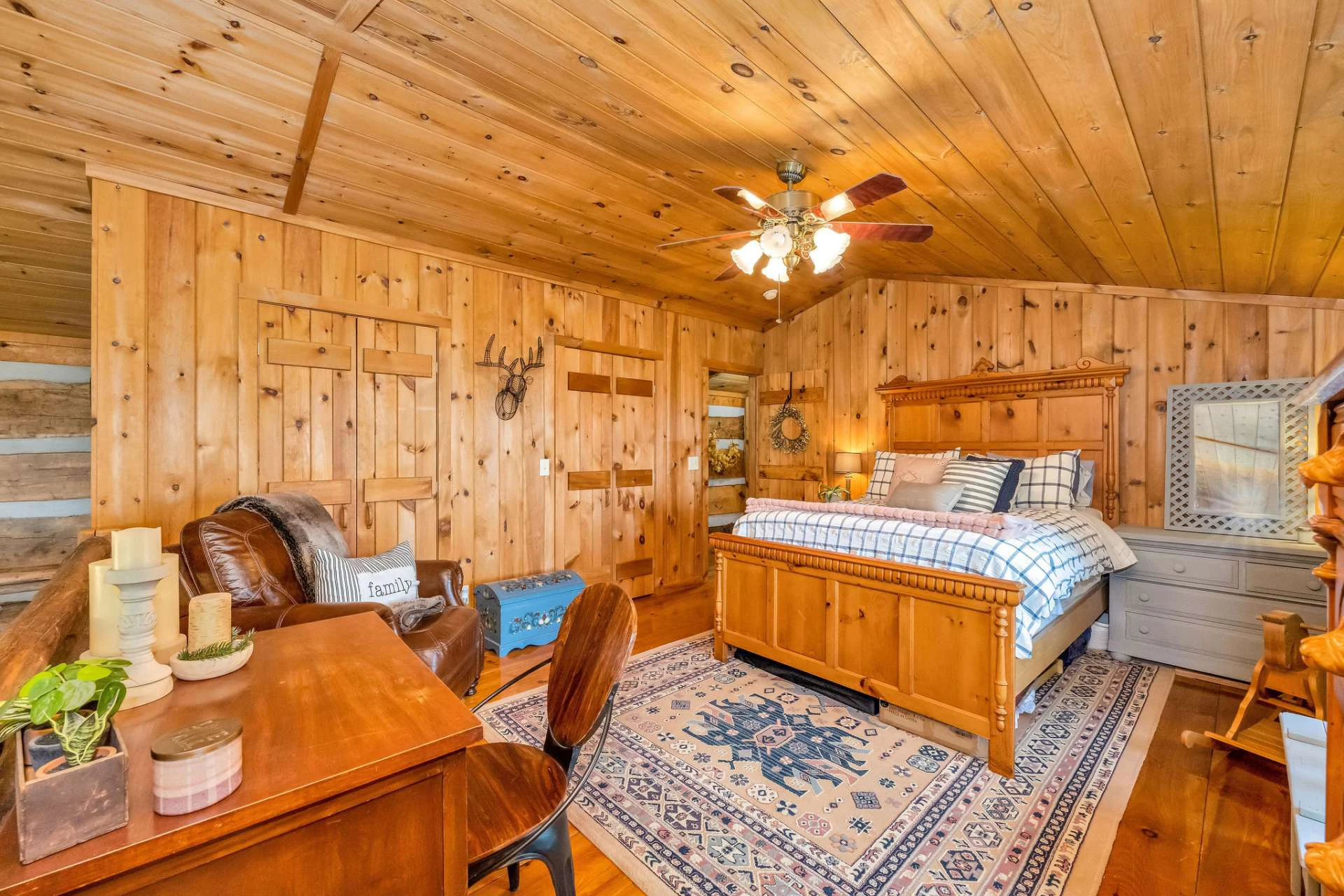 Image number 12 for the current listing