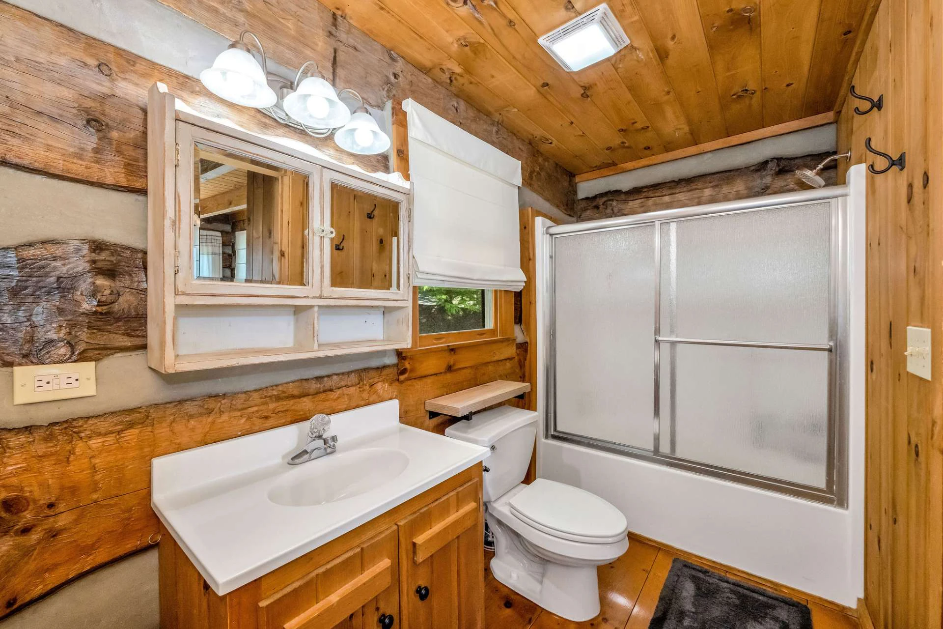 Image number 7 for the current listing