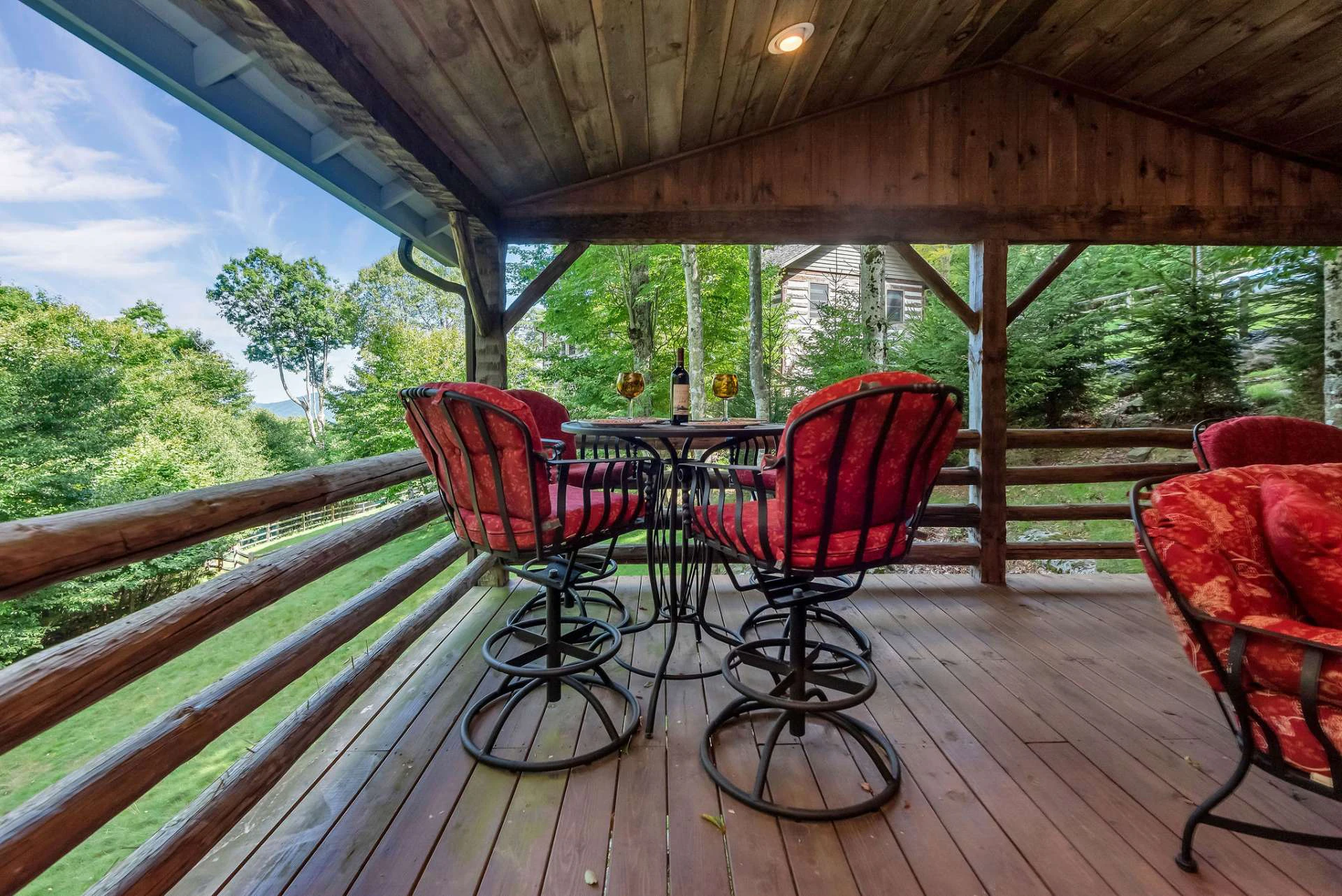 Image number 21 for the current listing