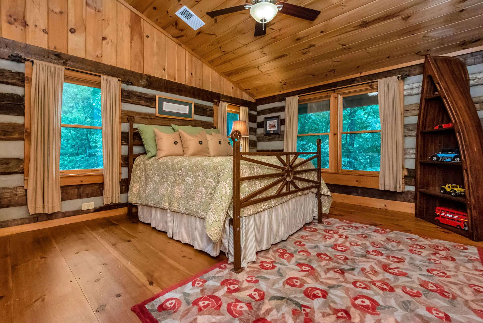 Image number 8 for the current listing