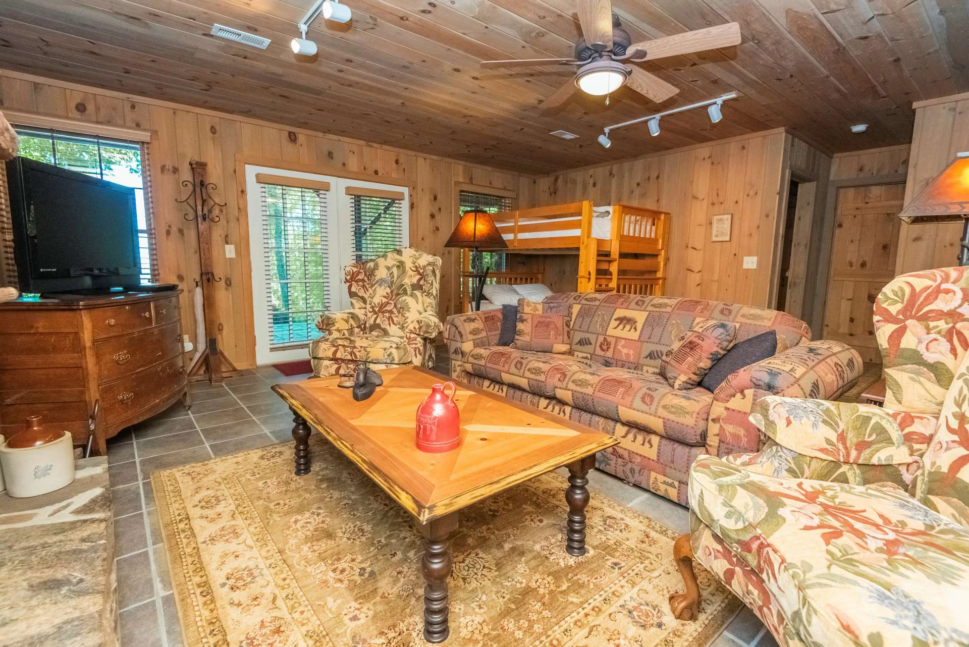 Image number 13 for the current listing