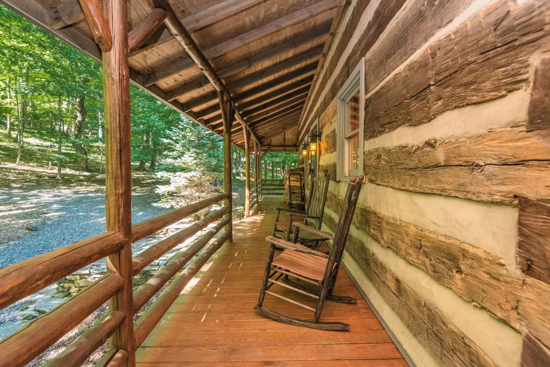 Image number 18 for the current listing