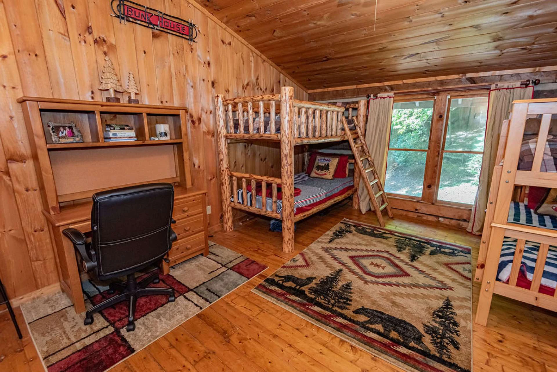 Image number 6 for the current listing
