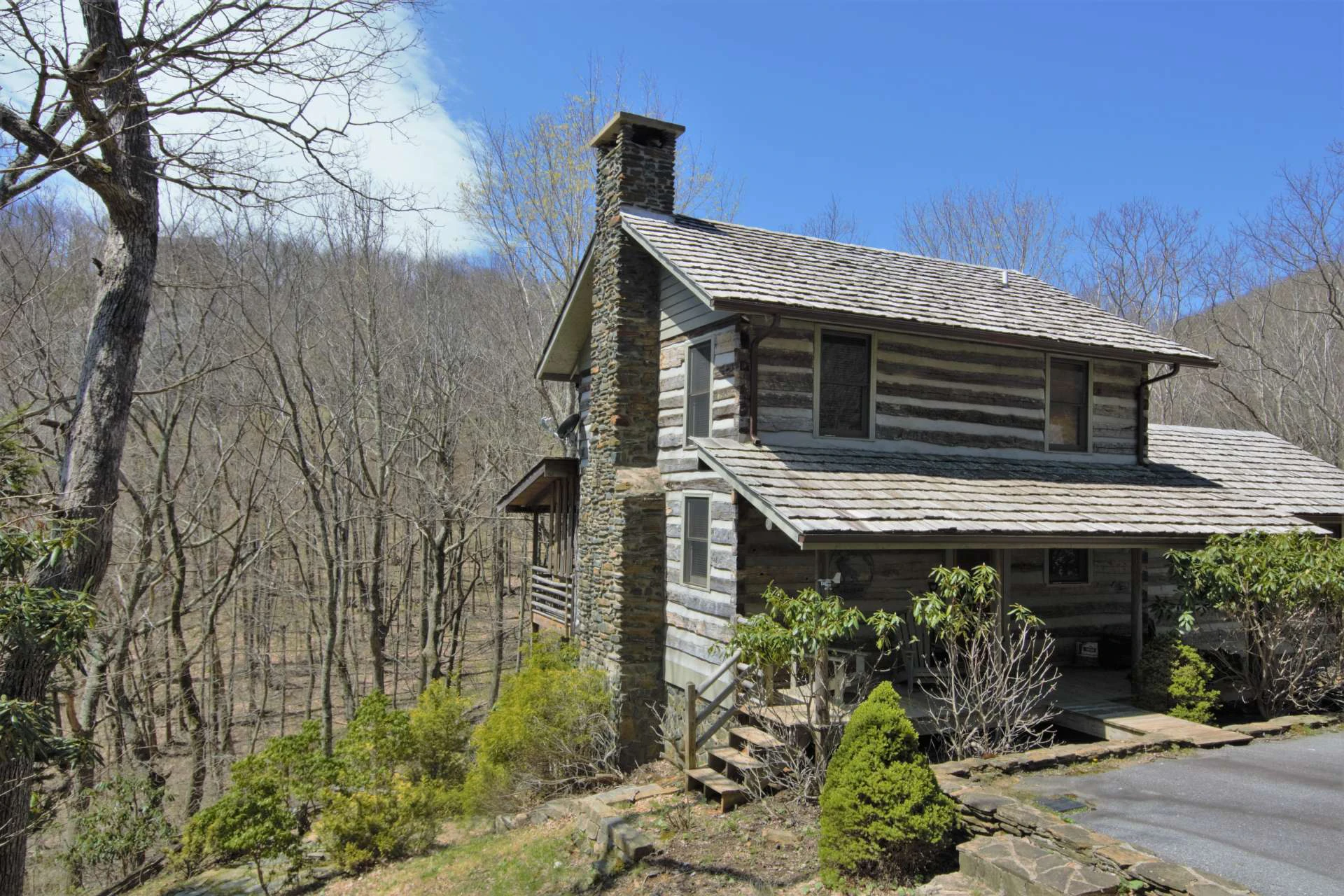 Image number 3 for the current listing