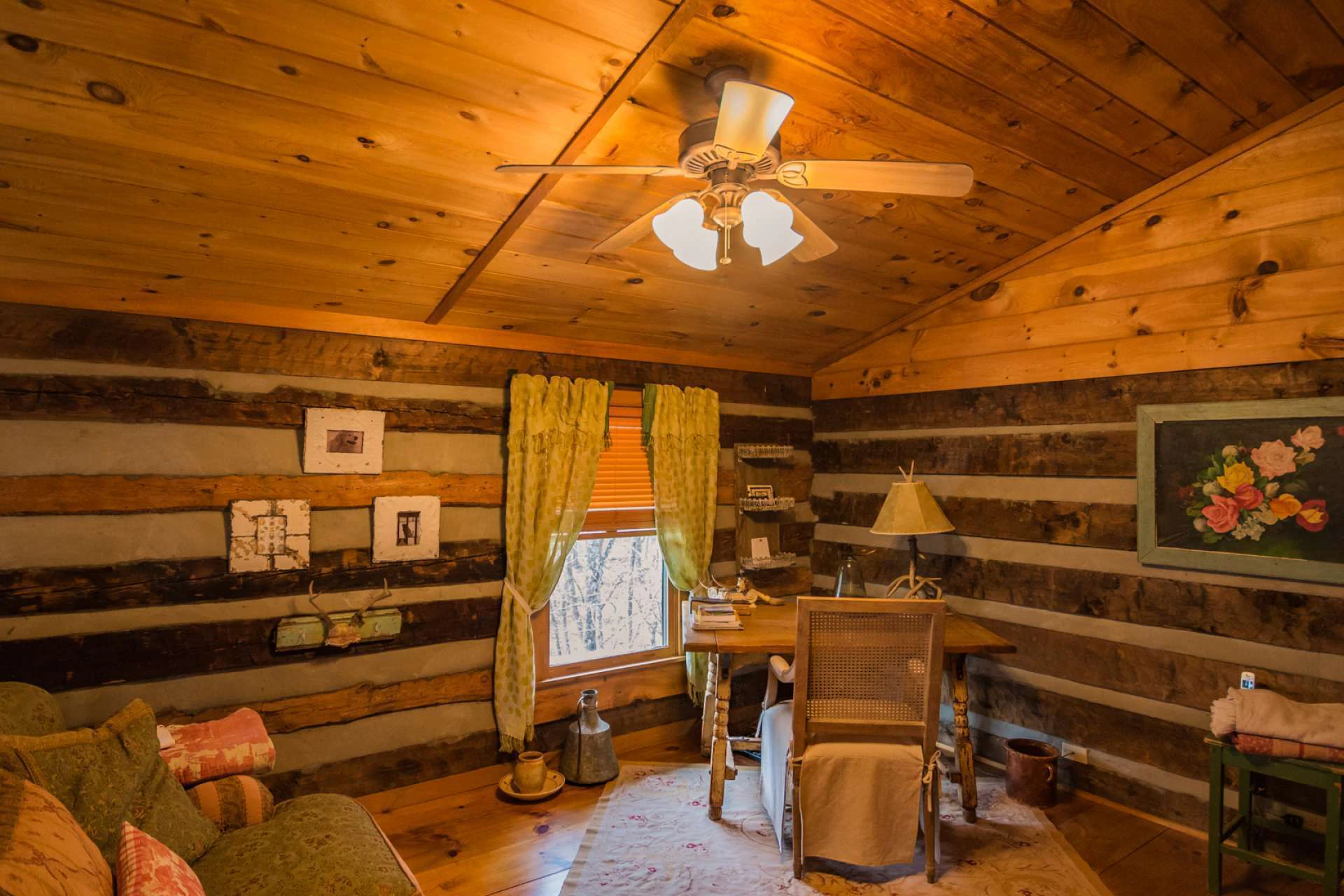 Image number 2 for the current listing