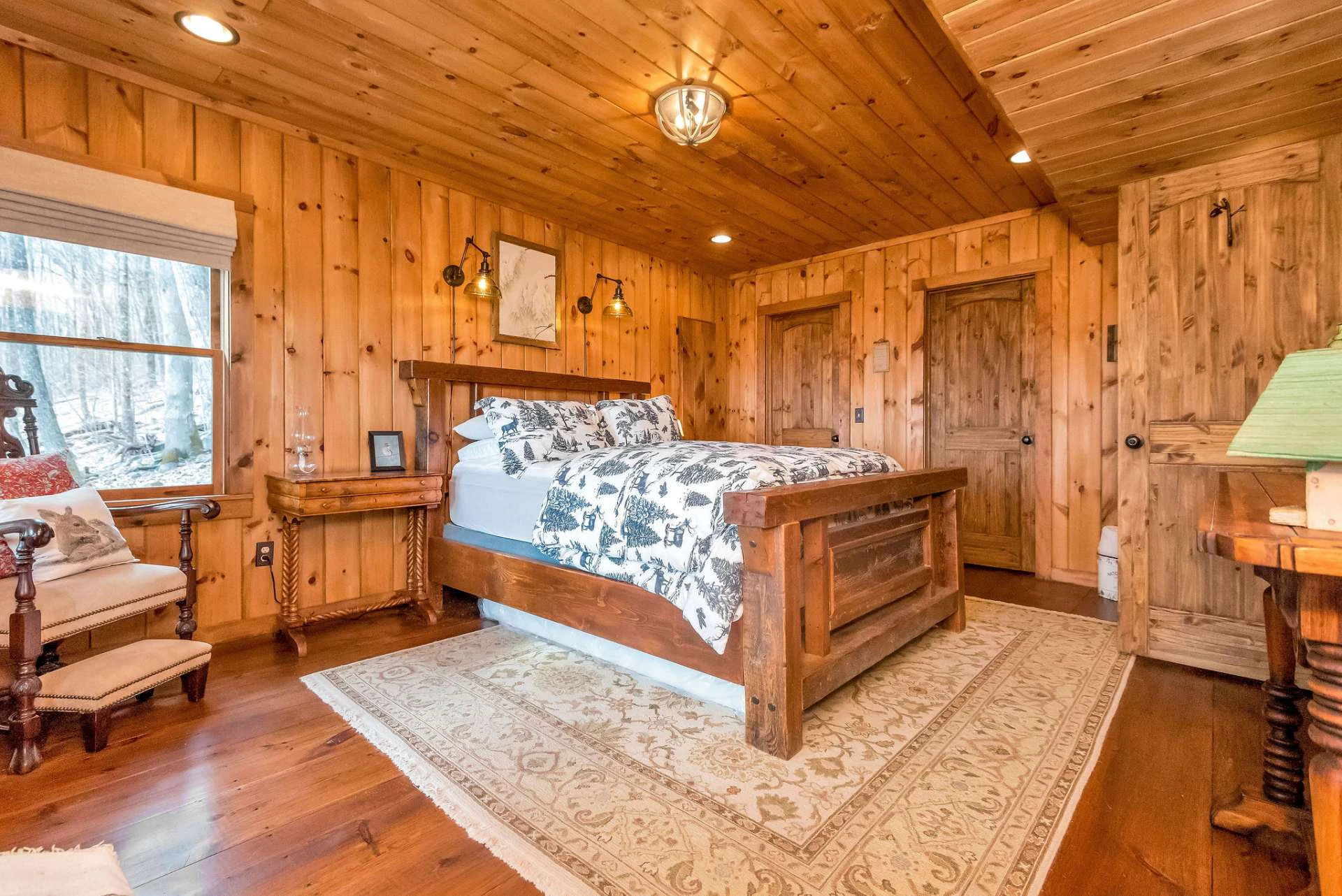 Image number 14 for the current listing