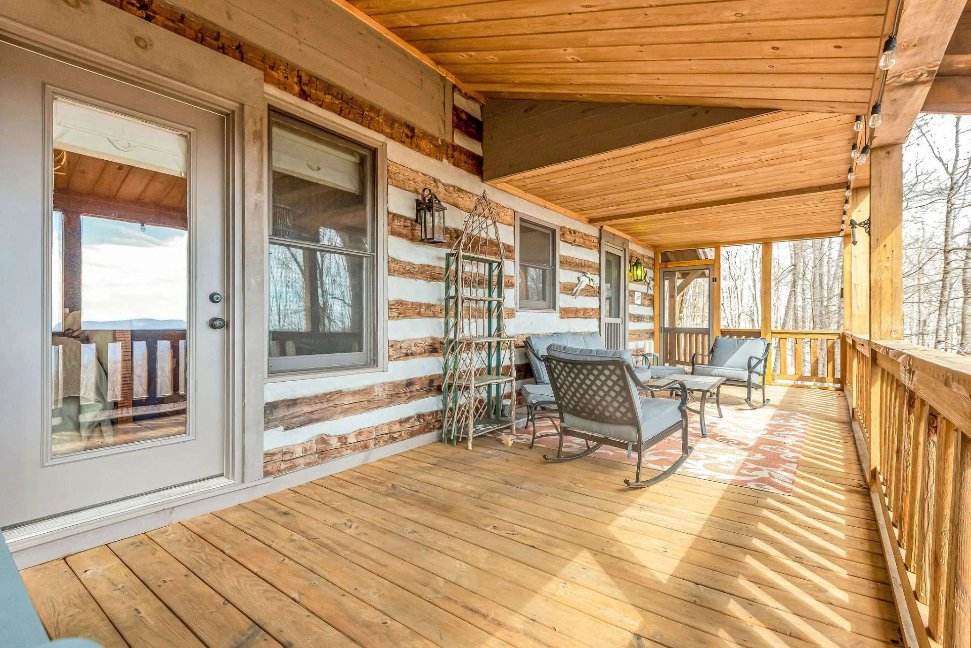 Image number 19 for the current listing