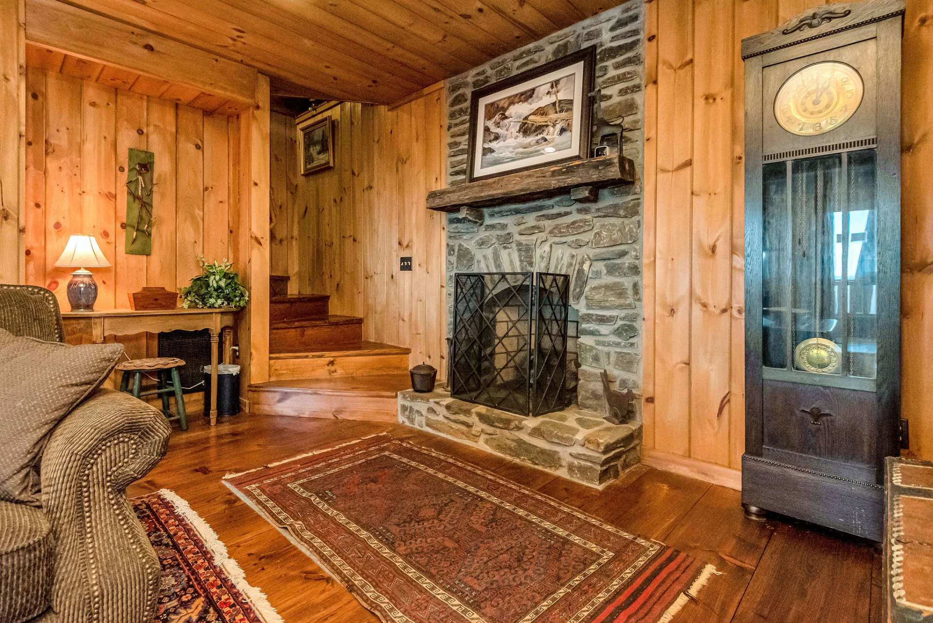 Image number 8 for the current listing