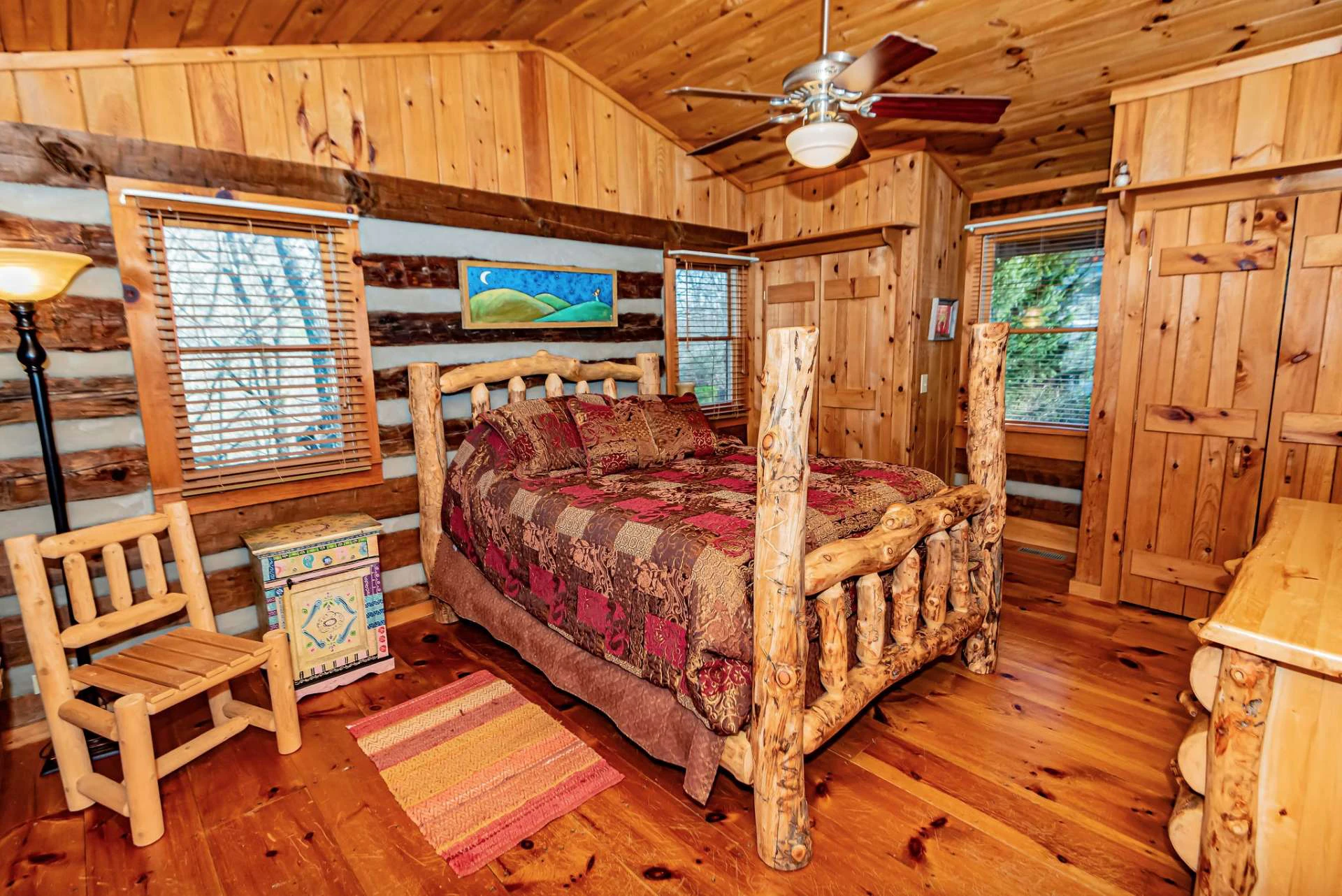 Image number 14 for the current listing
