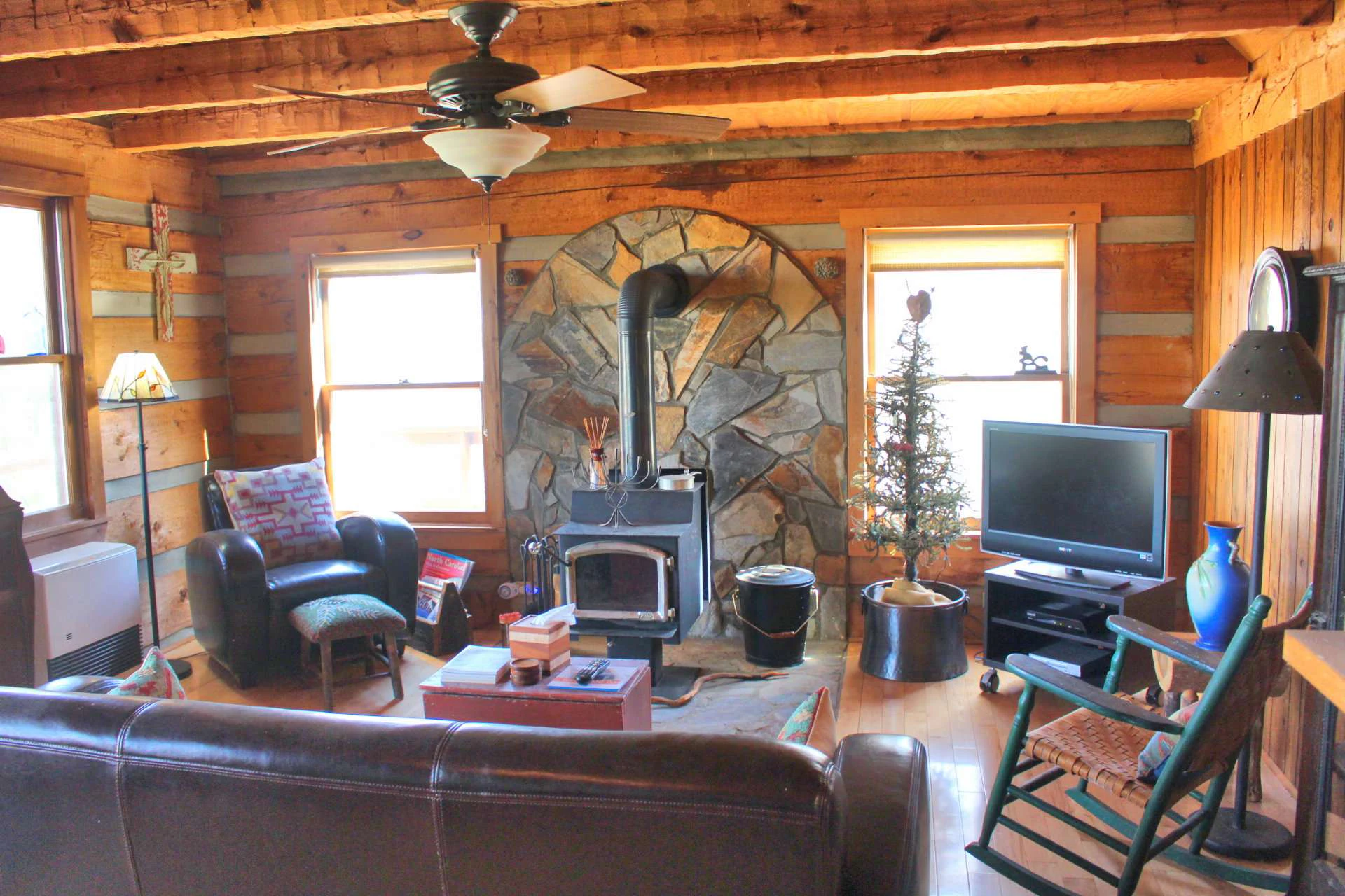 Image number 9 for the current listing