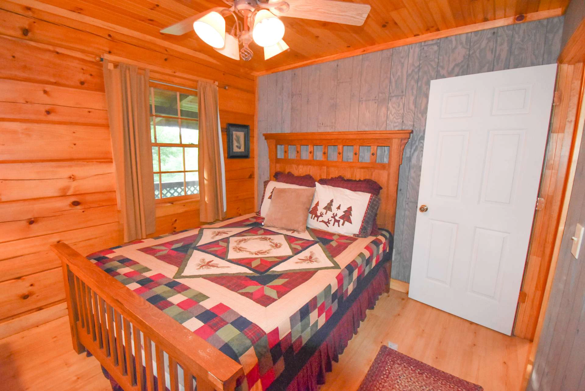 Image number 2 for the current listing