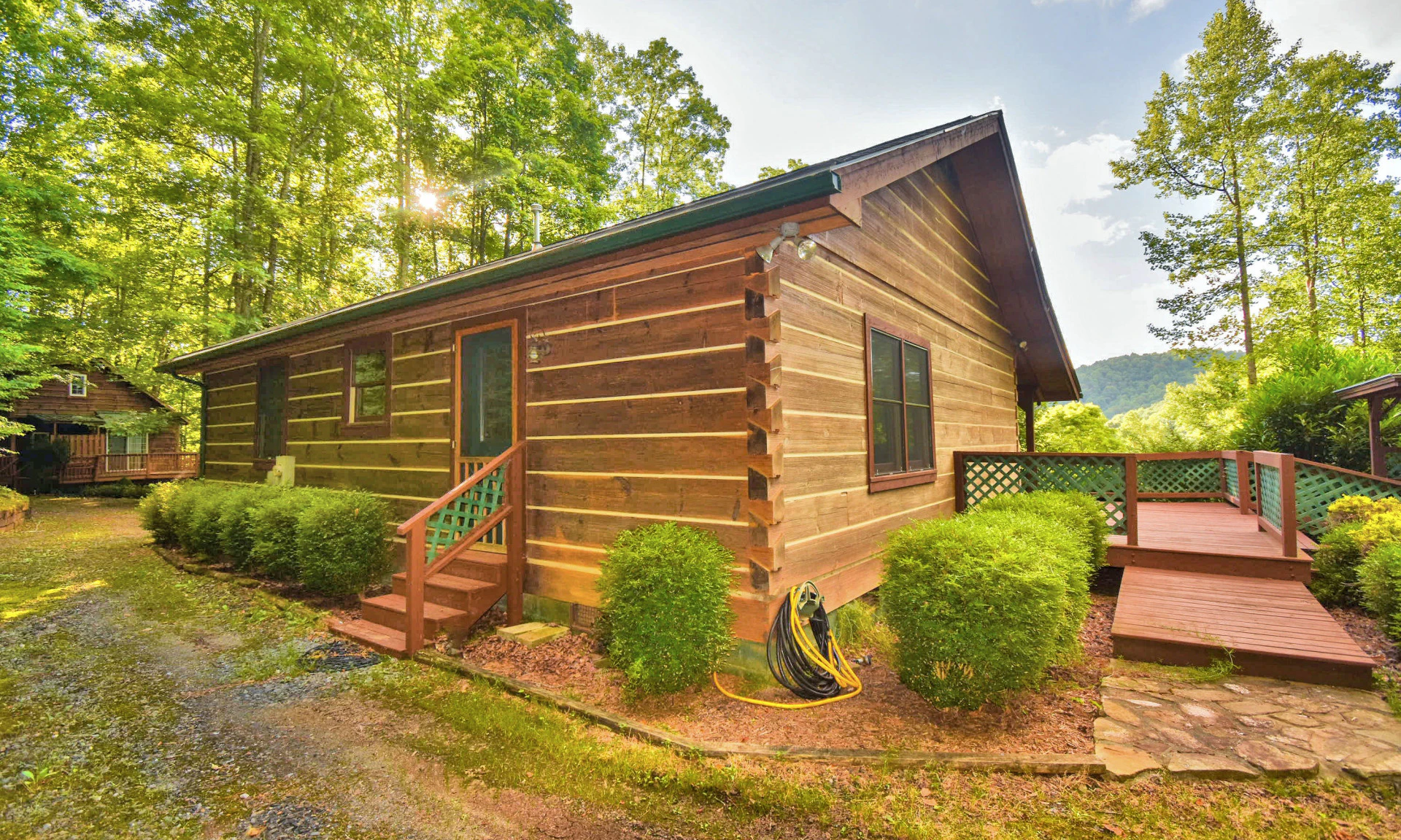 Image number 1 for the current listing