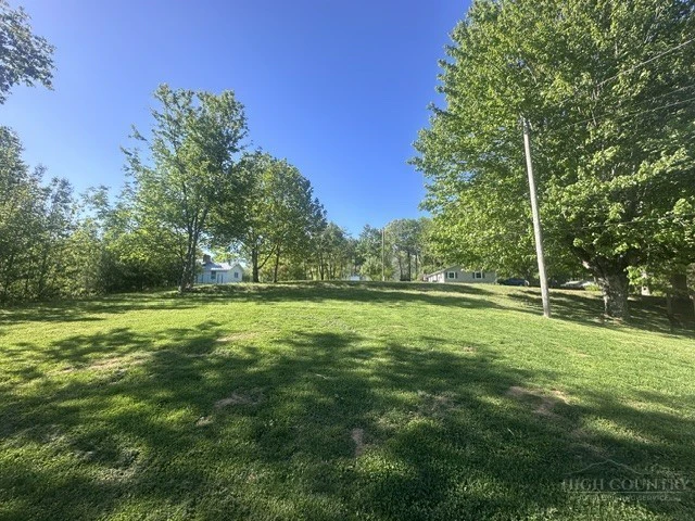 Image number 8 for the current listing