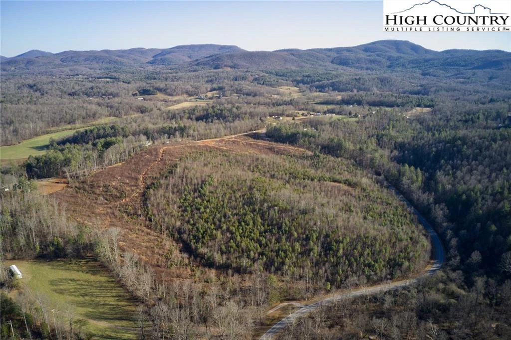 Image number 1 for the current listing