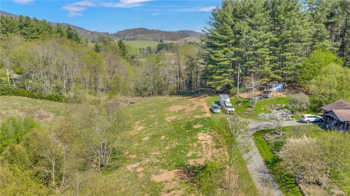 Image number 4 for the current listing
