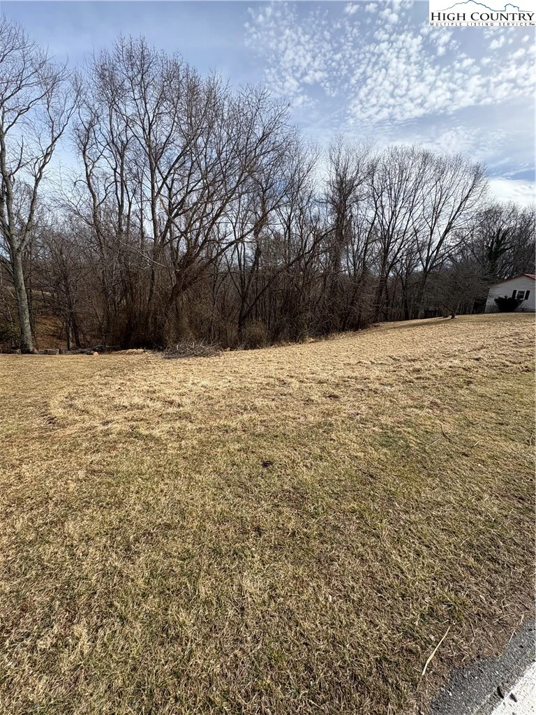Image number 6 for the current listing