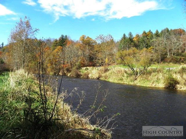 Image number 4 for the current listing