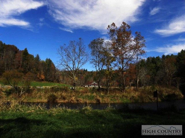Image number 8 for the current listing