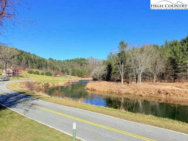 Image number 5 for the current listing