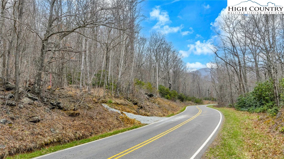 Image number 14 for the current listing